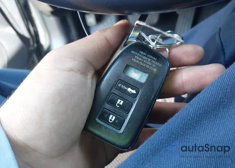 2017 Lexus Is 300 z USA, uszkodzony, nr VIN JTHCM1D21H5018698